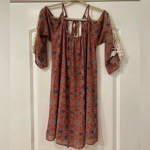 Cold shoulder orange/navy dress